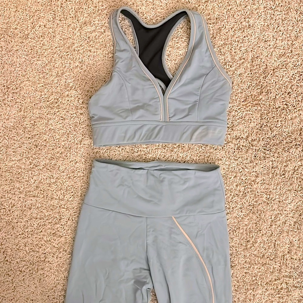 ONZIE Workout Set